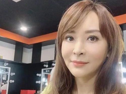 《黑化反派只想躺平，女主却疯狂加戏！》